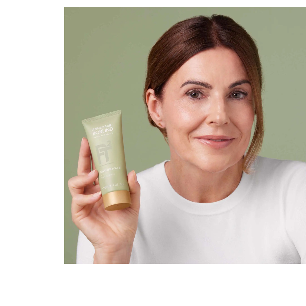 NATUROYALE SILKY CLEANSER