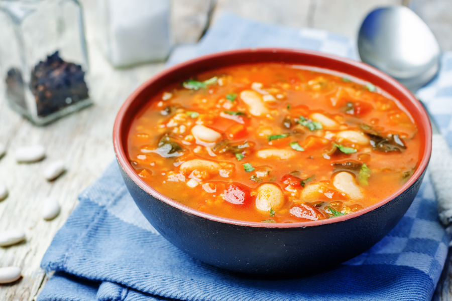 Dinner Tonight: Hearty Tomato, Bean and Spinach Soup