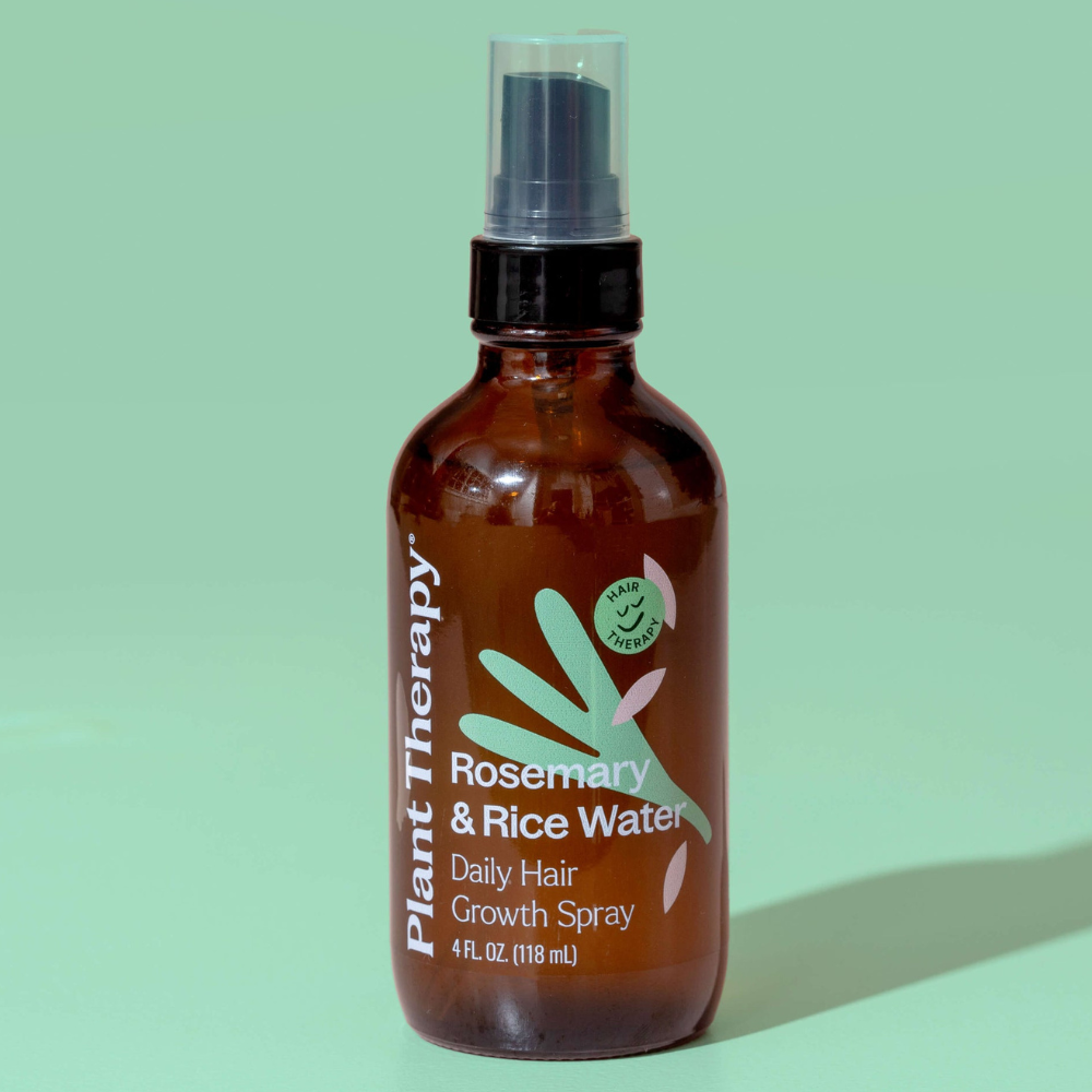 Spray diario de romero y agua de arroz para el crecimiento del cabello